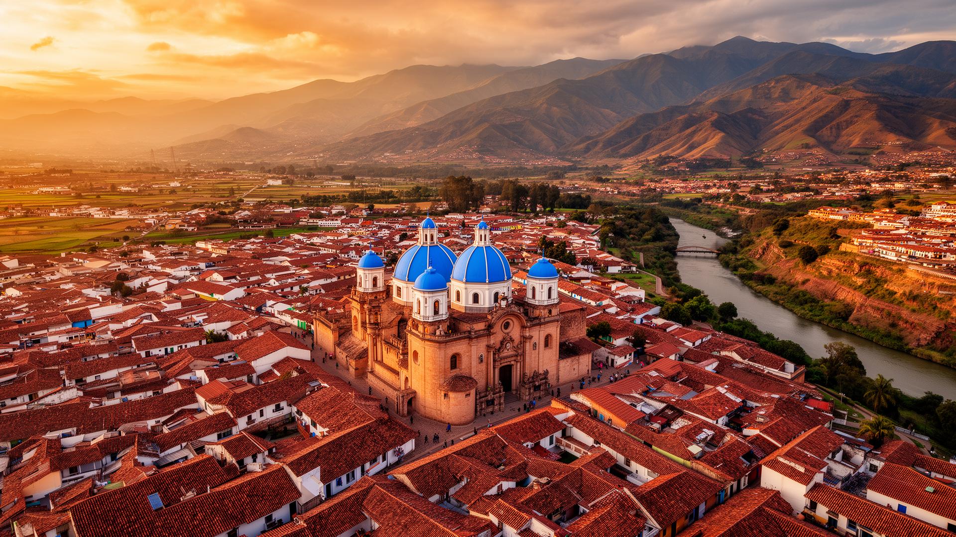 Vista panorámica del centro histórico de Cuenca, Ecuador